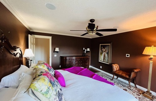 North Cowichan Other | Magical Farm Villa with Heated Salt Water Pool