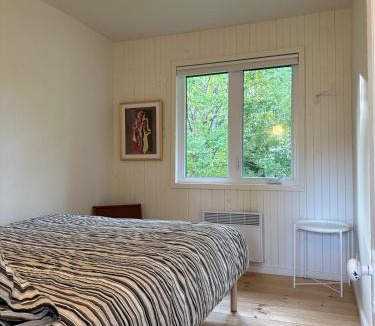 Potton Ski Chalet | Magnificent cottage in nature with view