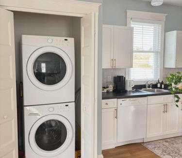 Cherry Valley House | Magnolia Moon Cottage at East Lake Shores