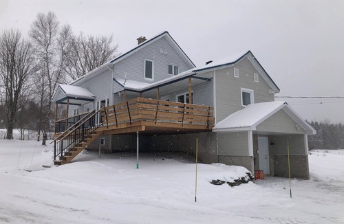 Saint-Pierre-de-Broughton House | Maison chez Dom The peace and quiet of the Chaudière Appalaches countryside