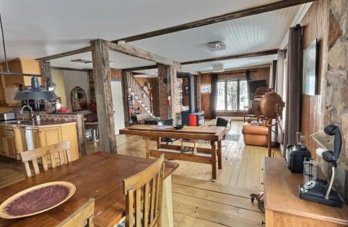 Lac-Megantic House | Maison du lac