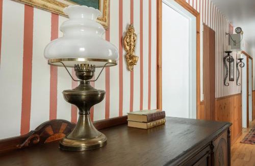 Scotstown Bed & Breakfast | Maison Sherman's house