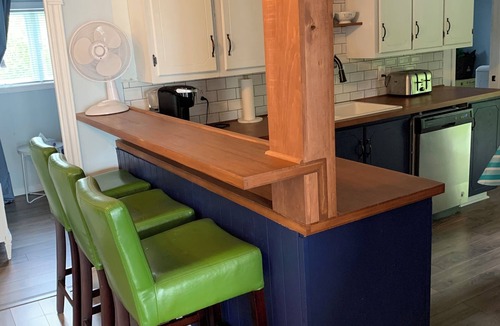 Heart's Delight House | Make memories at Harry’s House in Hearts Delight, NL. (Pet Friendly!)