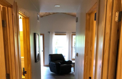 Dunnottar House | Manitoba Monsters Await- LW Ice Fishing Accommodations