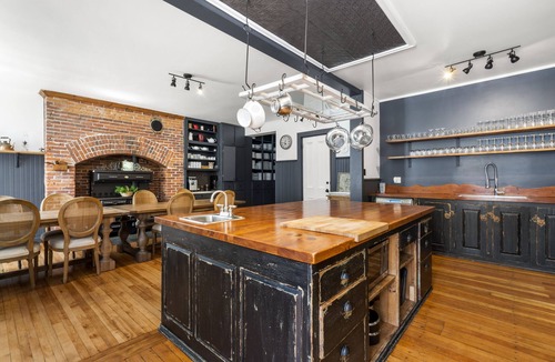 Waterloo Villa | Manoir Maplewood