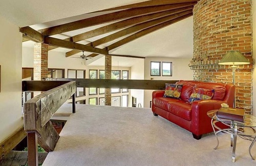 Division No. 11 House | MANSION - 7500 Sq. Ft. - Luxurious - Peaceful - Wildlife - Countryside Vibe