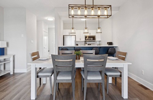 The Blue Mountains Apartment | Maple & Mountain at Rivergrass
