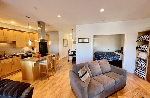 Ucluelet Condo | Marina View on the Harbour