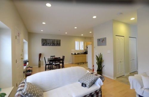 Marpole House | Marpole Guest House