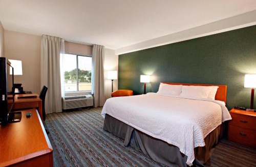 Sudbury Hotel | Marriott Fairfield Sudbury