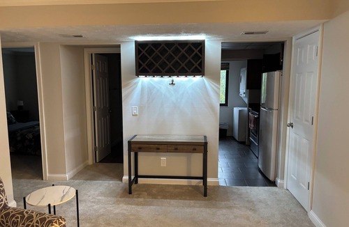 East Price Hill Condo | Marvelous river view 2-bedroom condo with AC & heat in Cincinnati
