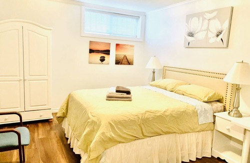 Oakridge House | MARY'S COZY ROOM NEAR YVR UBC DOWNTOWN RIC
