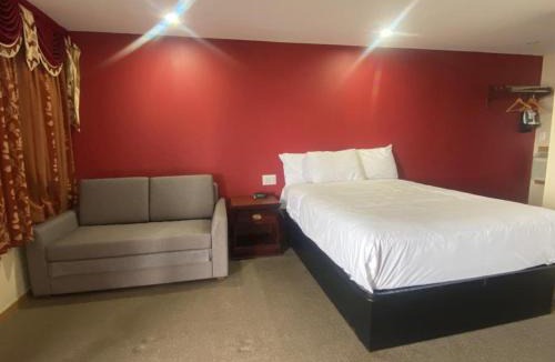Napanee Hotel | Masterson's Motel