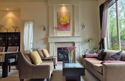 Maple Ridge House | Meadow Ridge Haven
