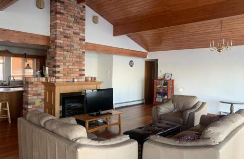 Metchosin Villa | Metchosin Beach House