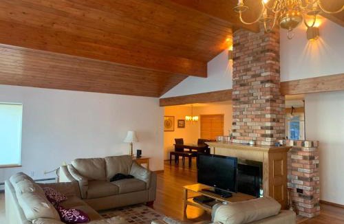 Metchosin Villa | Metchosin Beach House