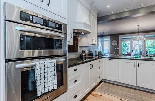 Lion's Head Cottage | Michael’s Luxury Cottage on Bruce Trail/Starlink