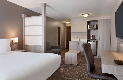 Lloydminster Hotel | Microtel Inn & Suites By Wyndham Lloydminster