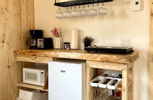 Saint-Gabriel-de-Valcartier Ski Chalet | Mini cottage # 2 by the river banks