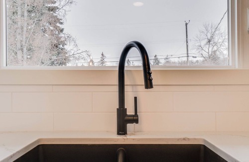 Southside House | Mins to DT/U-of-A/Whyte Ave