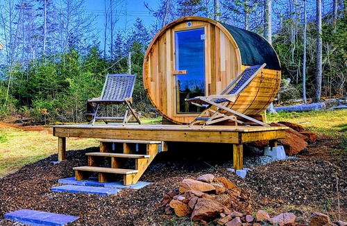Belfast Cabin | Miracles on Polly - Fairy Tale Cabin - A return to your childhood