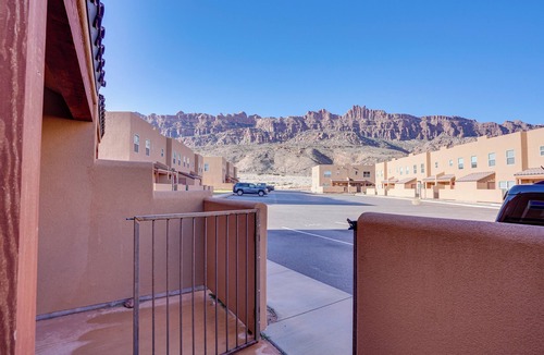 Moab South Valley Apartment | Moab Townhome w/Patio, Near Arches National Park!