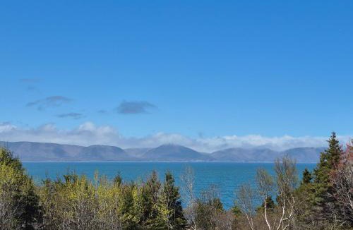 White Point House | Moceanset Getaways - Luxurious, Ocean, Mountain And Sunset Views "Camping Experience"
