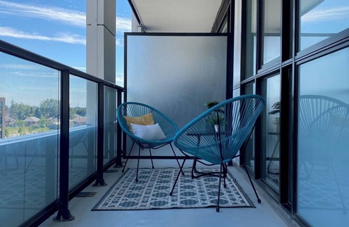 Downsview Condo | Modern 2-Bed Condo/2 Balconies With Park Views/Family & Pet Friendly