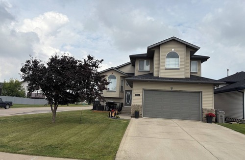 Grande Prairie House | Modern 2 bedroom basement suite