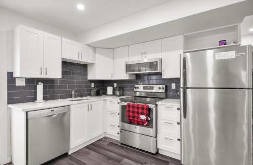 Doon South House | Modern 2BR Duplex 3.0 GBPS internet with Parking