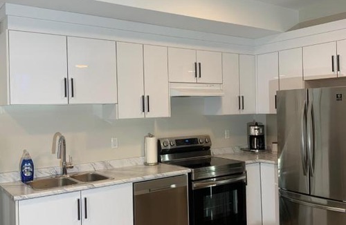 Regional District of Nanaimo House | Modern 2BR Guest House in North Nanaimo