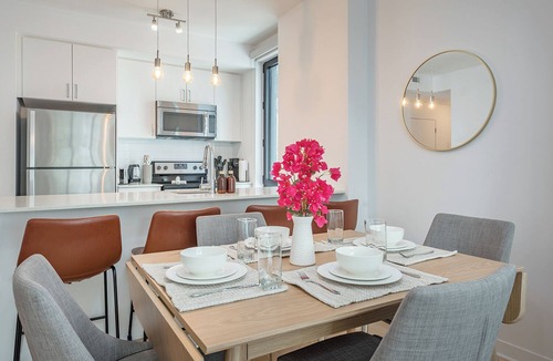International District Apartment | Modern 2BR Old Port Condo | Free Indoor Parking