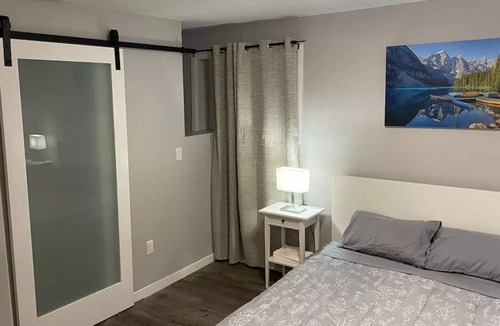 Lower Sackville House | Modern 3 BR Lower Level Unit - Family Friendly w/ Free Parking