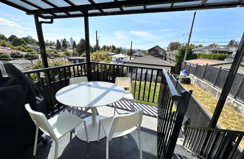Hastings Apartment | Modern and New house near PNE with Big Garden and Free Parking