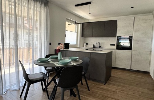 Merano Apartment | Modern apartment with large balcony. Near city center.