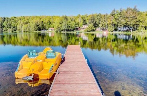 Val-des-Monts Cottage | Modern, Bright, High efficiency Four Season Cottage on Gorgeous Lake