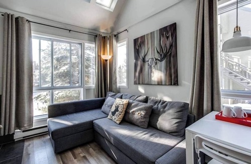 Mont-Tremblant Pedestrian Village House | Modern Chalet in the Mont Tremblant Ski Village