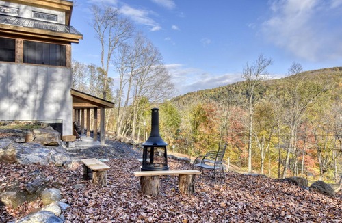 Nominingue Ski Chalet | Modern Chalet with Dock & Spa - Cordon 144