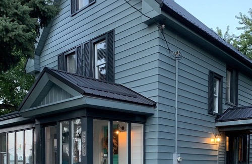 Niagara Falls House | Modern Farmhouse in Niagara’s Wine Country
