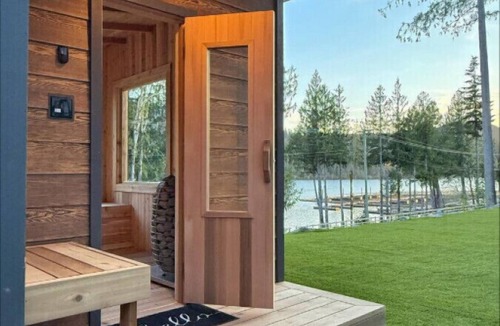 Youbou Condo | Modern Lakefront Retreat with Private Sauna & Scenic Views