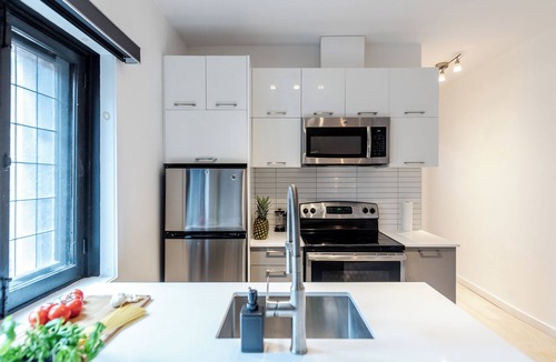 Downtown Montreal Apartment | Modern Loft in Castle Lofts