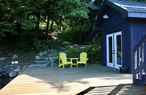 Seguin Cottage | Modern Muskoka Gem with Gorgeous Lake View, Sleeps 10 -Minimum Stay 28 days