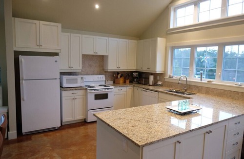 Upper Blandford House | Modern oceanview vacation living in the deep bay