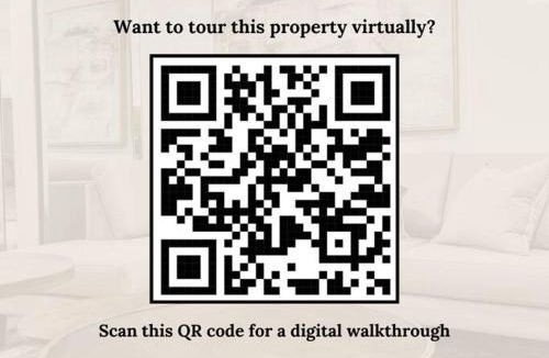 Southwest Edmonton Apartment | Modern Retreat - 3 King Beds - Garage - WiFi - Sleeps 10