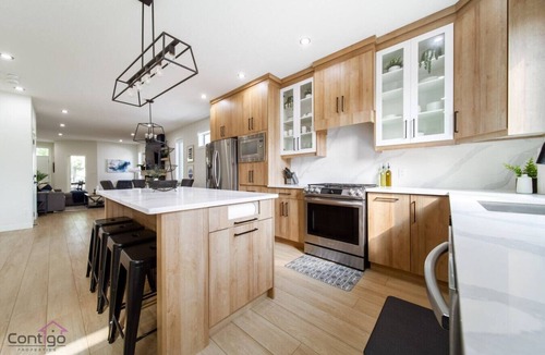 Jasper Place House | Modern Retreat AirCon Backyard Near DT and WEM