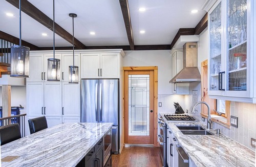 East Kootenay Ski Chalet | Modern Ski-In/Ski-Out Cabin in Panorama