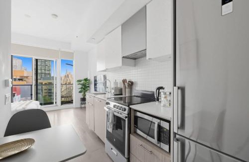 Garden District Apartment | Modern Studio-Style Condo in Downtown Toronto