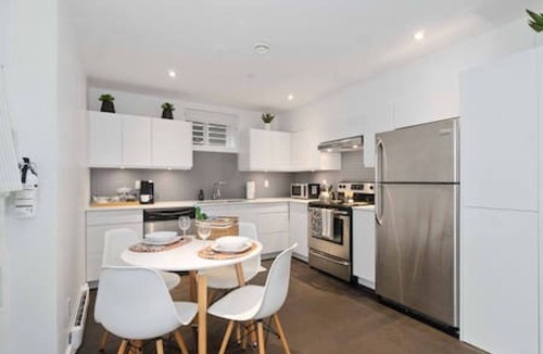 East Side House | Modern & Stylish Gem in East Van