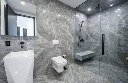 Niagara-on-the-Lake House | Modern Waterfront House - Custom Built!