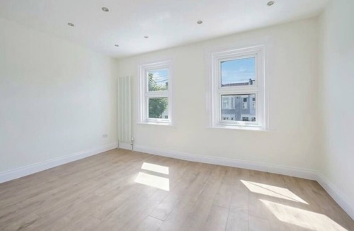 Victoria Junction Apartment | Modern Wimbledon apartment - 20 mins to central London
